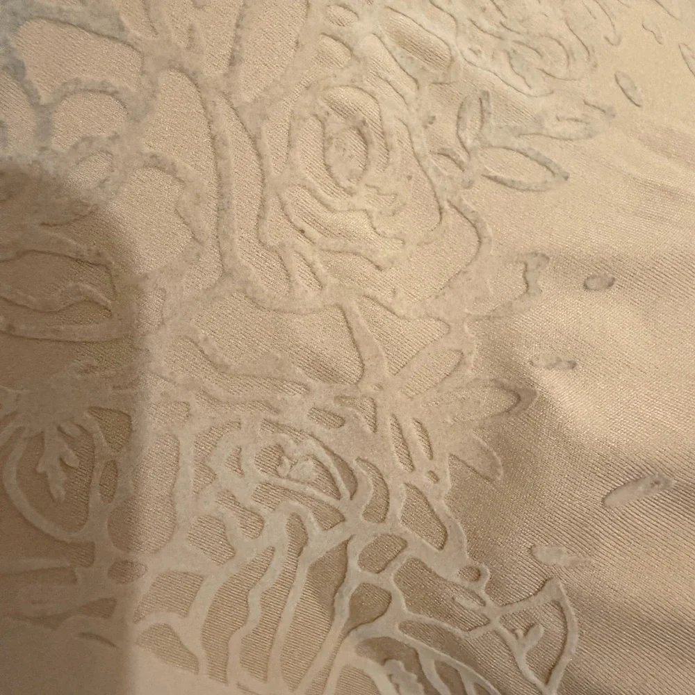 Honey Love Silhouette Roses Bra in Sand Size L - Picture 15 of 16